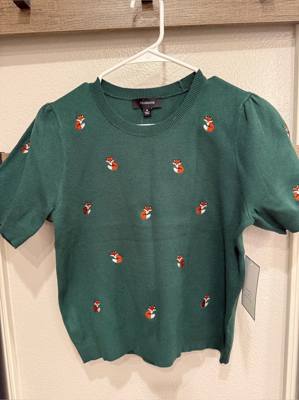 Calligraphie Green Fox-Embroidered Short Sleeve Knit Top